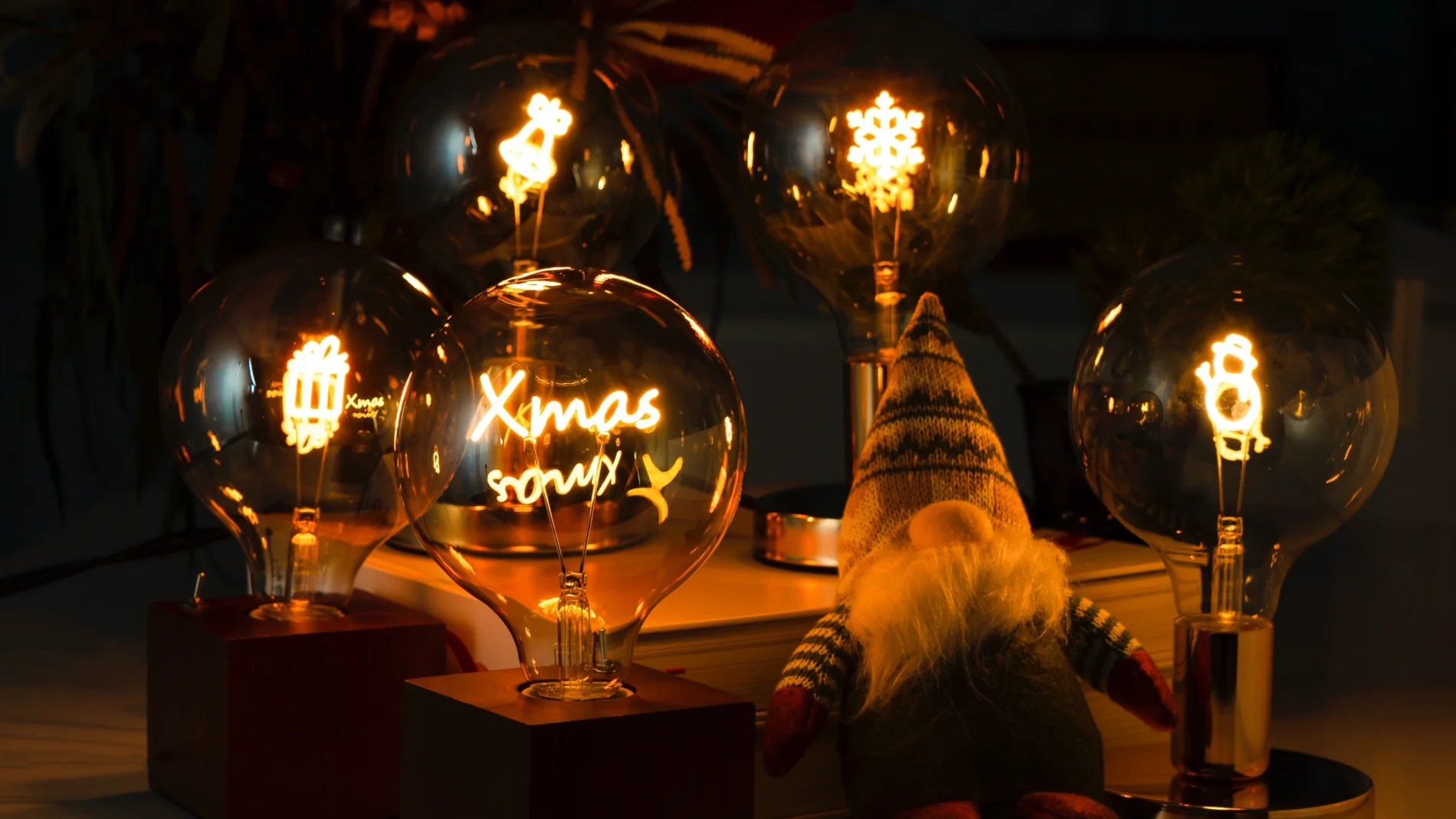 decor figure bulb xmas